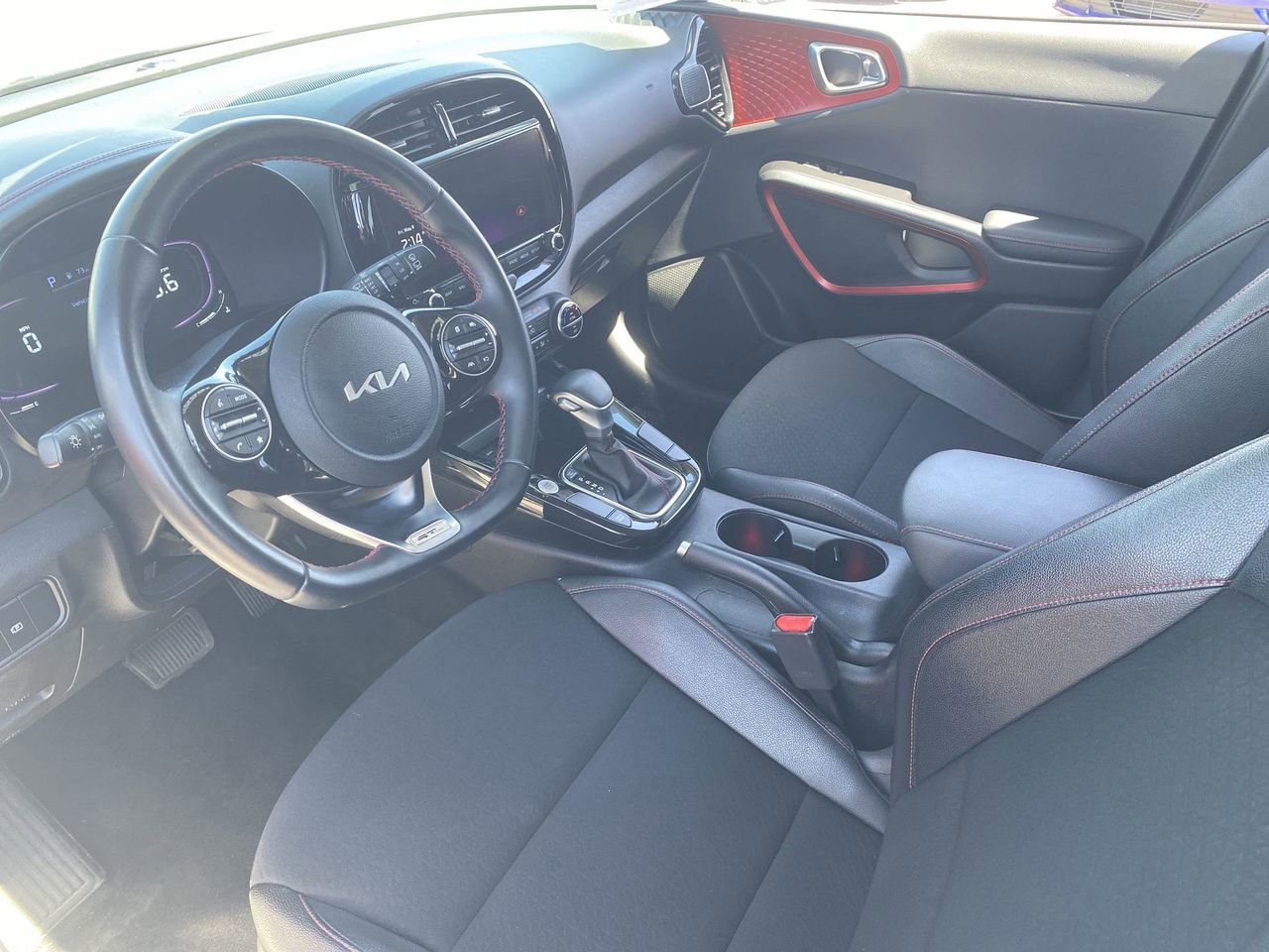 Certified 2024 Kia Soul GT-Line FWD image 17