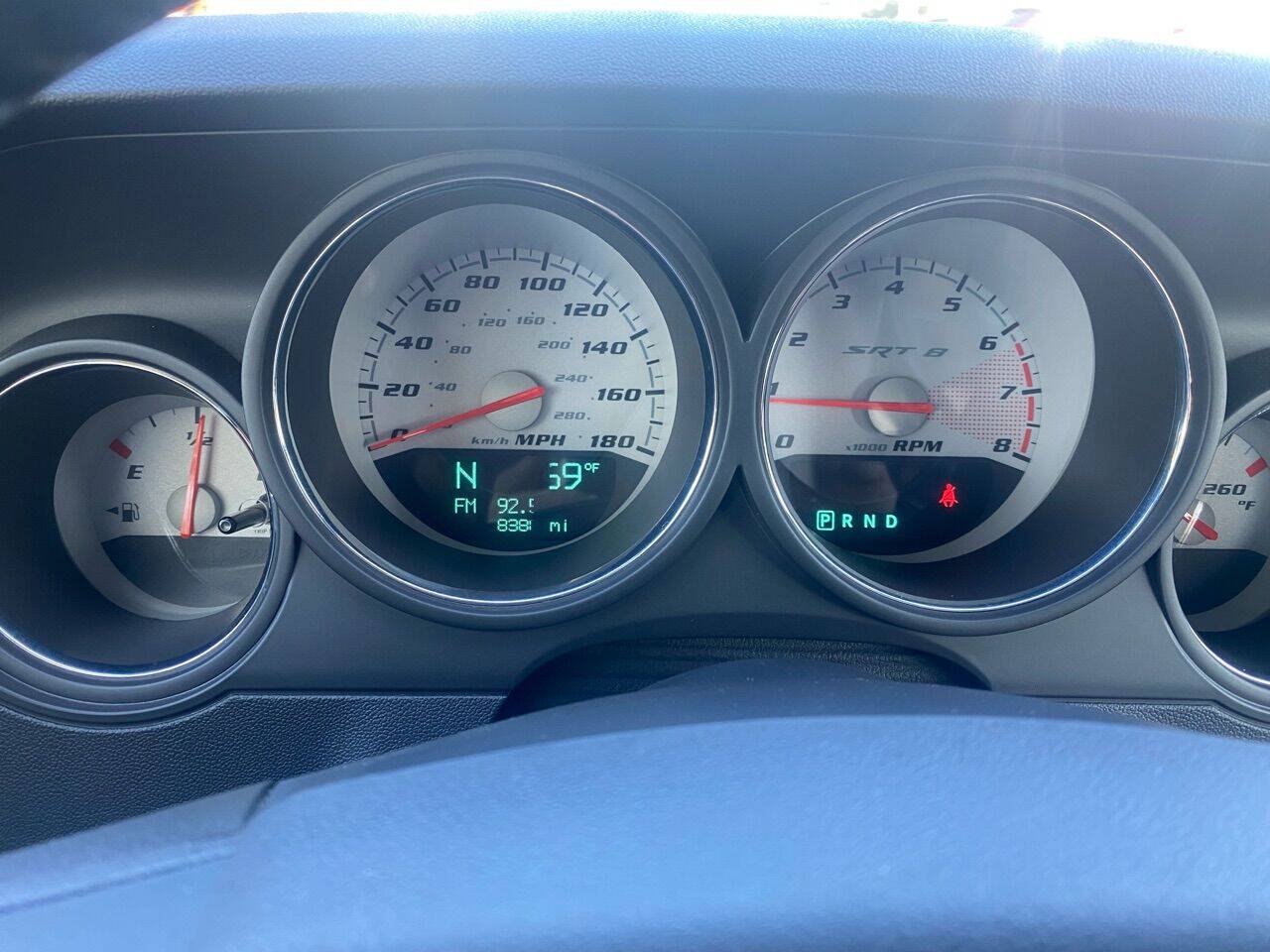 Used 2009 Dodge Challenger SRT8 w/ SRT Option Group II RWD image 13