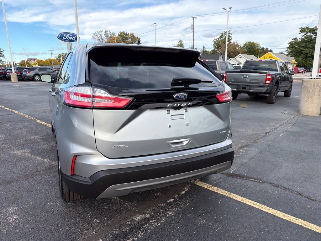 Used 2024 Ford Edge SEL w/ Convenience Package AWD/4WD image 7