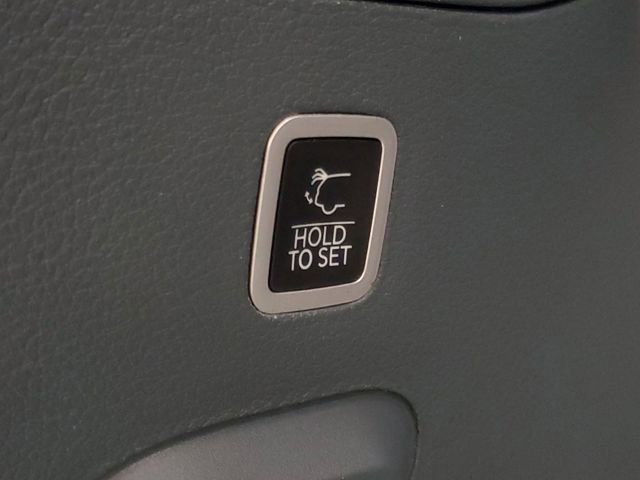 Used 2022 Jeep Grand Wagoneer Series III image 10