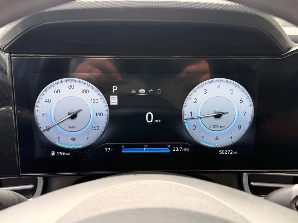 Used 2024 Hyundai Elantra SEL FWD image 14