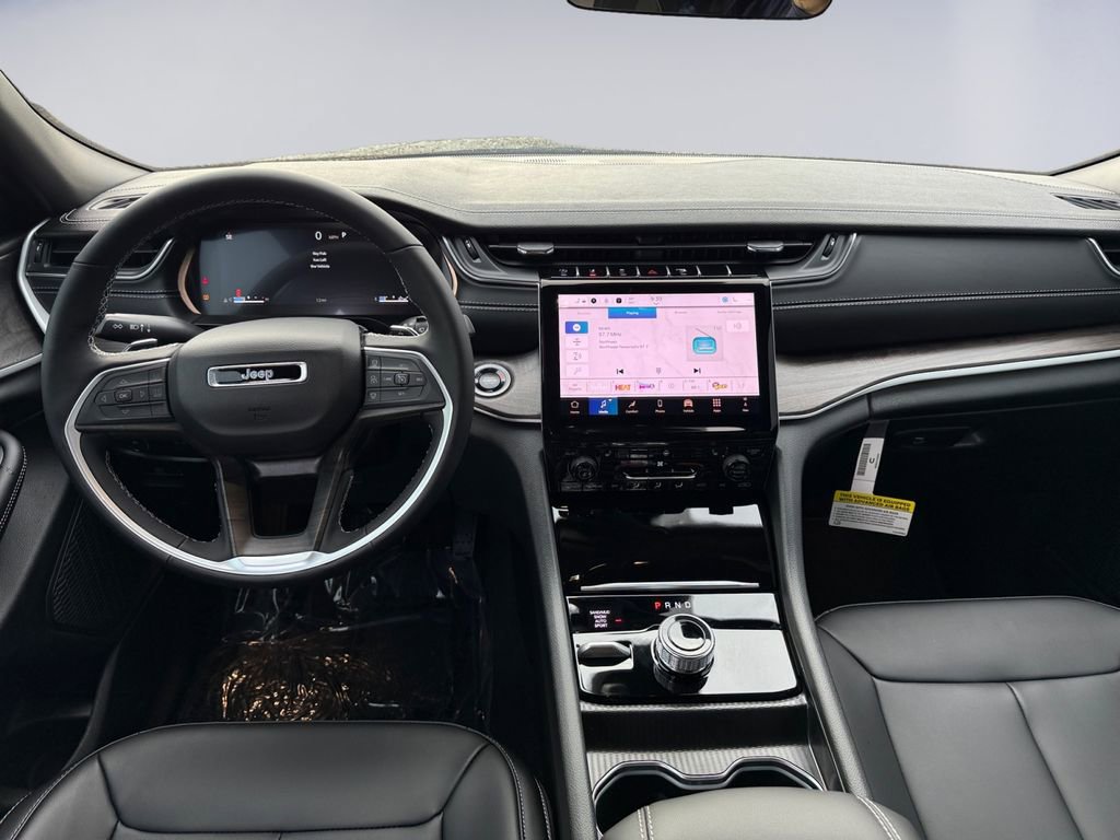 New 2025 Jeep Grand Cherokee Limited w/ Trailer Tow Package image 14