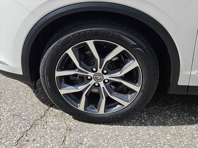 Used 2023 Acura MDX SH-AWD w/ Technology Package image 2