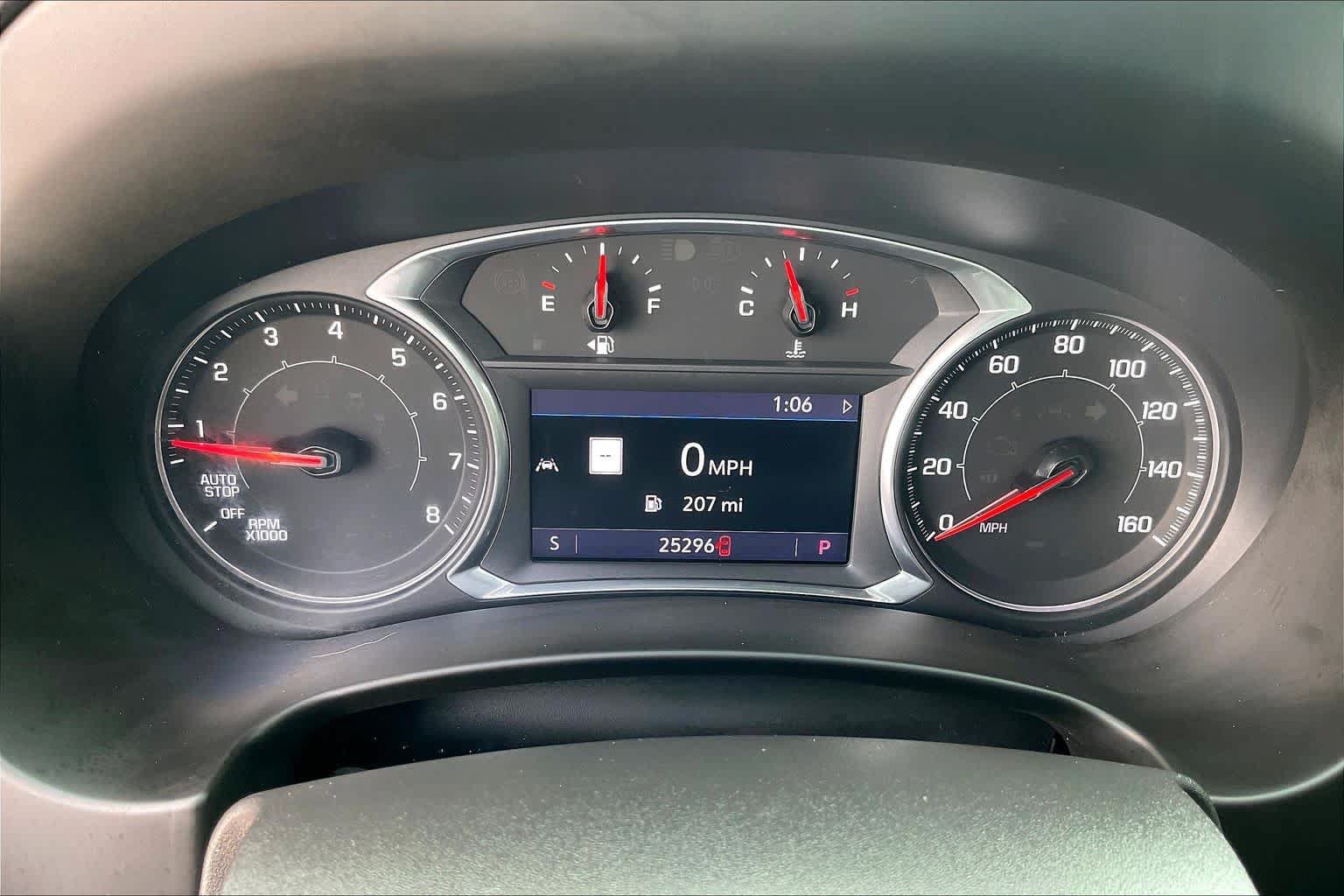 Used 2022 GMC Terrain SLE w/ Driver Convenience Package FWD image 24
