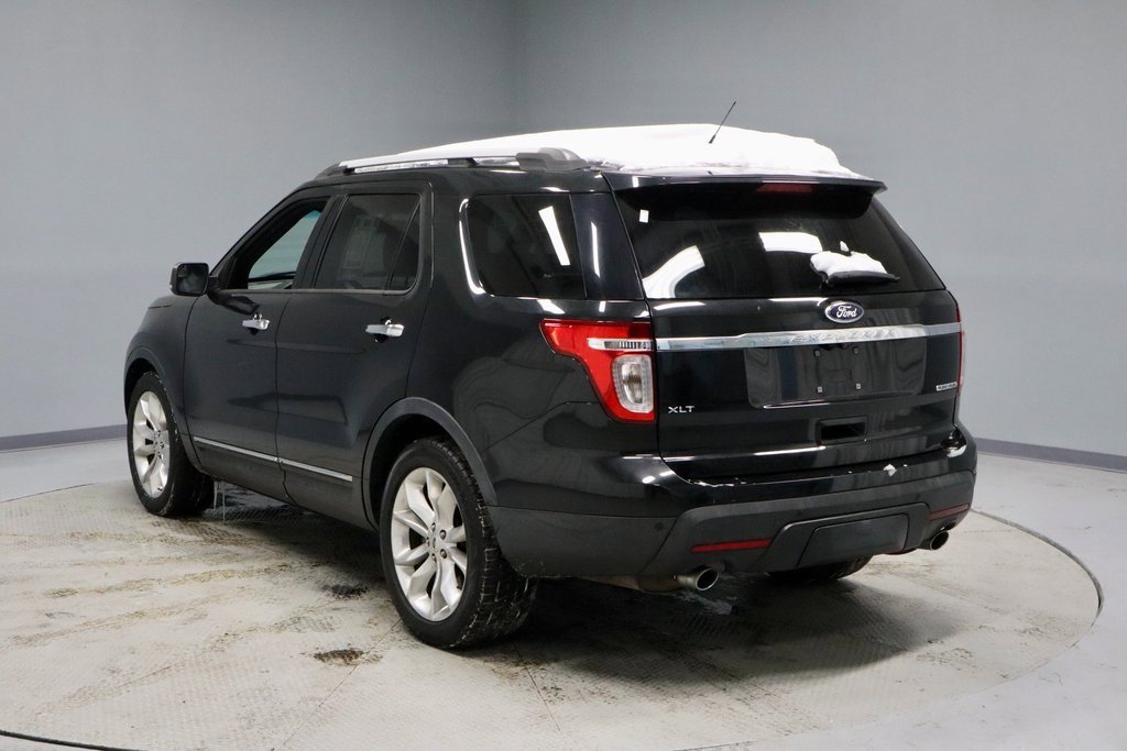 Used 2015 Ford Explorer XLT w/ Equipment Group 202A image 10