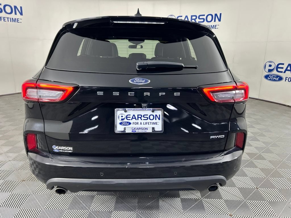 Used 2023 Ford Escape ST-Line w/ Tech Pack #1 AWD/4WD image 5