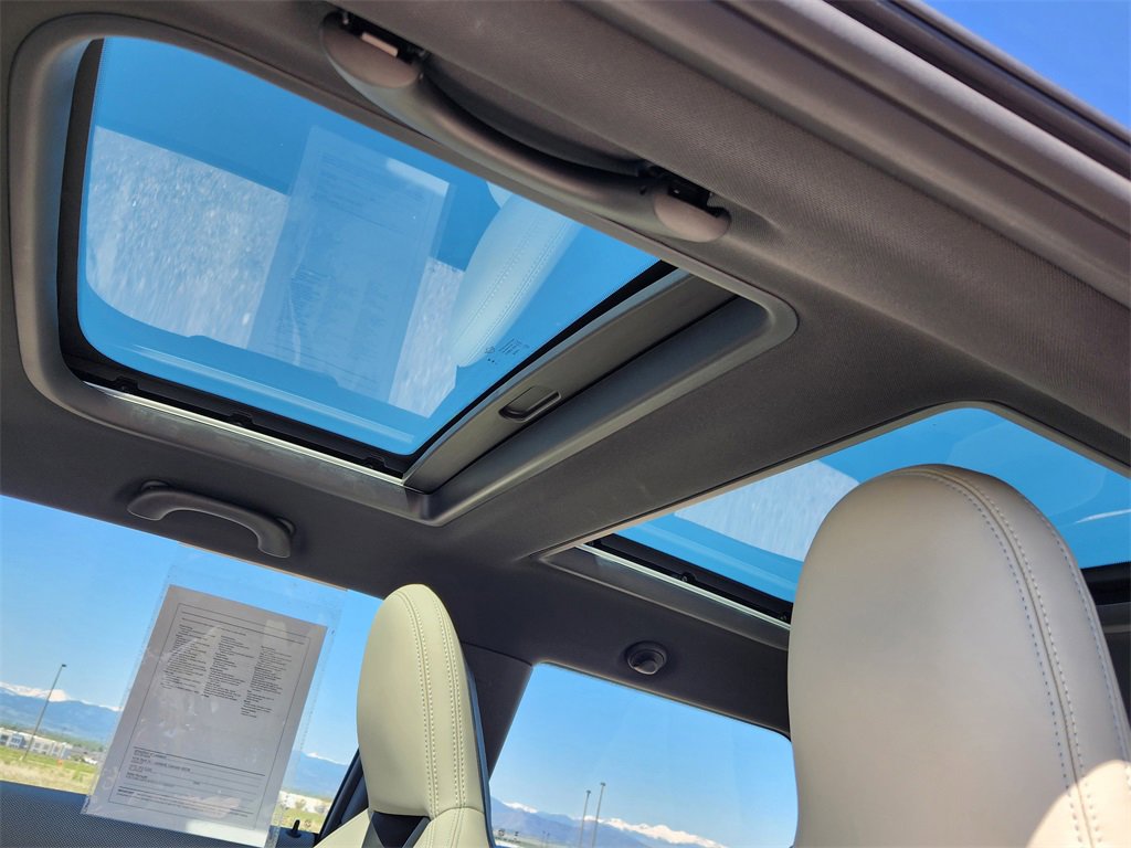 Used 2025 MINI Cooper 2-Door Hardtop image 29