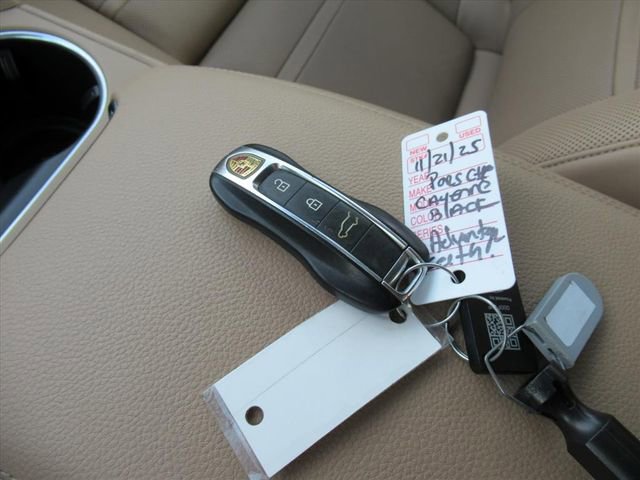 Used 2020 Porsche Cayenne image 35