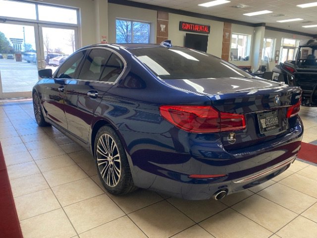 Used 2018 BMW 530i w/ Premium Package image 3