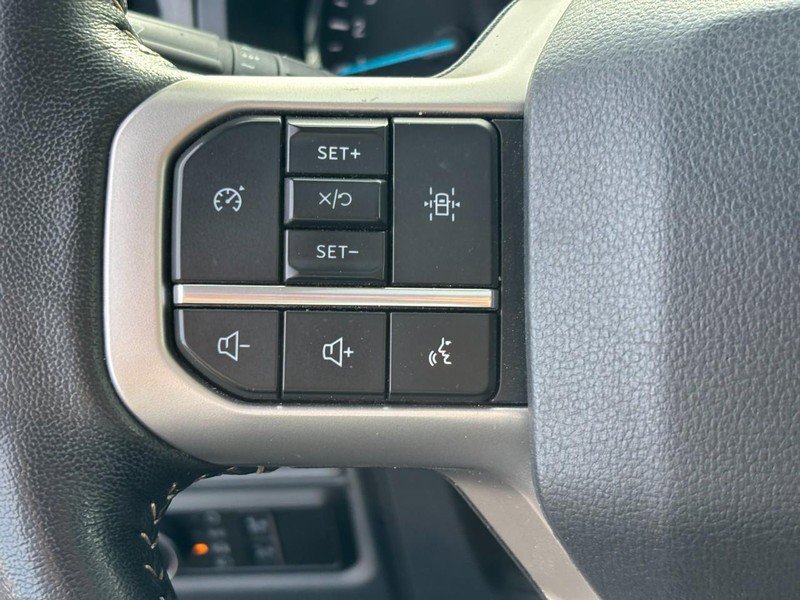 Used 2024 Ford Expedition XLT image 19