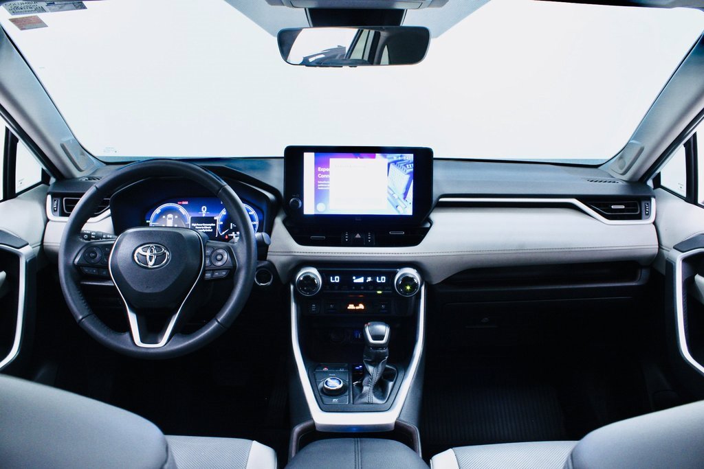 Used 2024 Toyota RAV4 Limited image 18