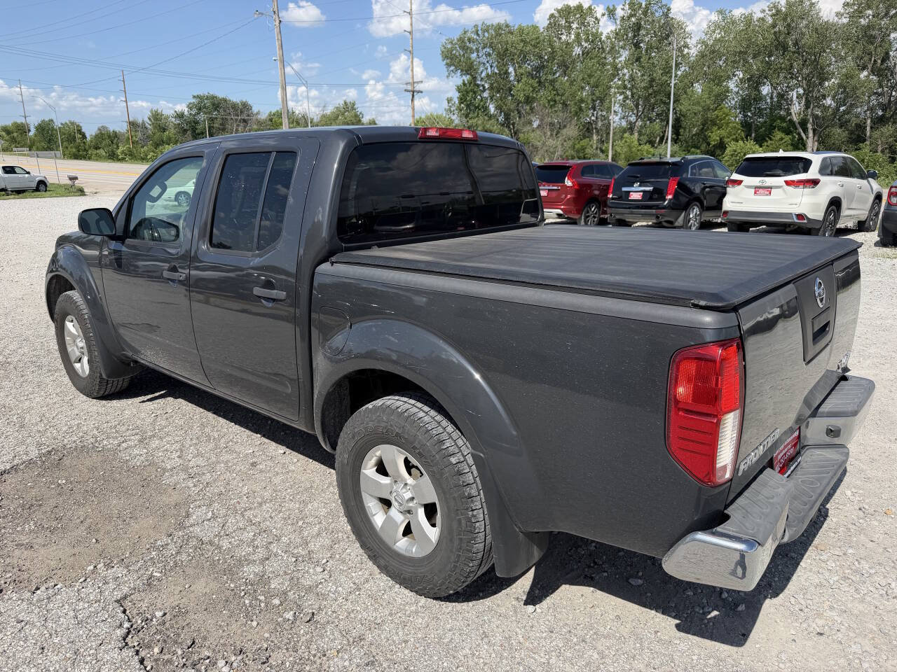 Used 2012 Nissan Frontier SV w/ SV Premium Utility Pkg AWD/4WD image 5