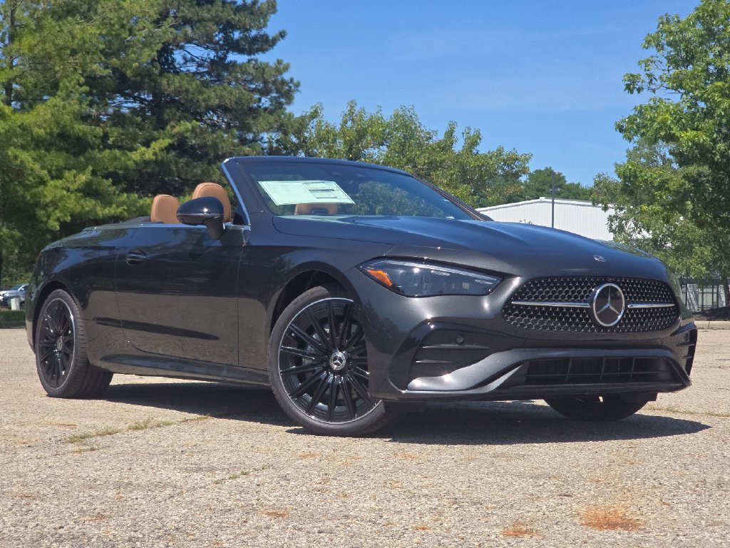 New 2027 Mercedes-Benz CLE 300 4MATIC Cabriolet image 2