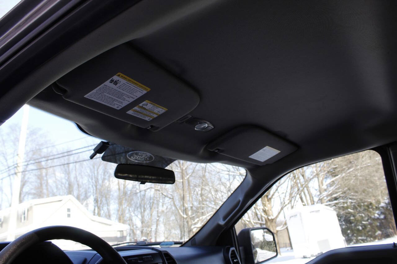 Used 2017 Ford F150 XL w/ Equipment Group 101A Mid AWD/4WD image 31