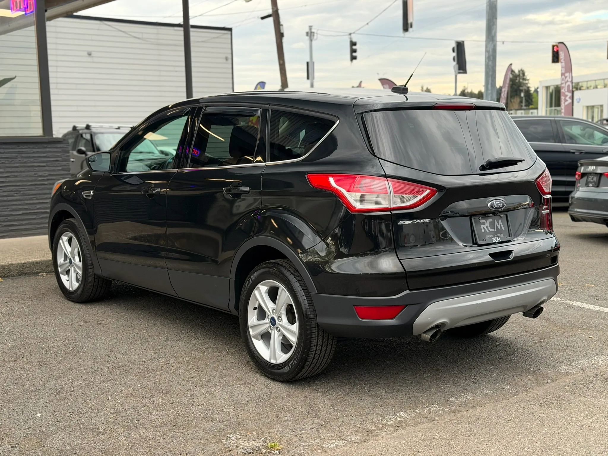 Used 2015 Ford Escape SE image 7
