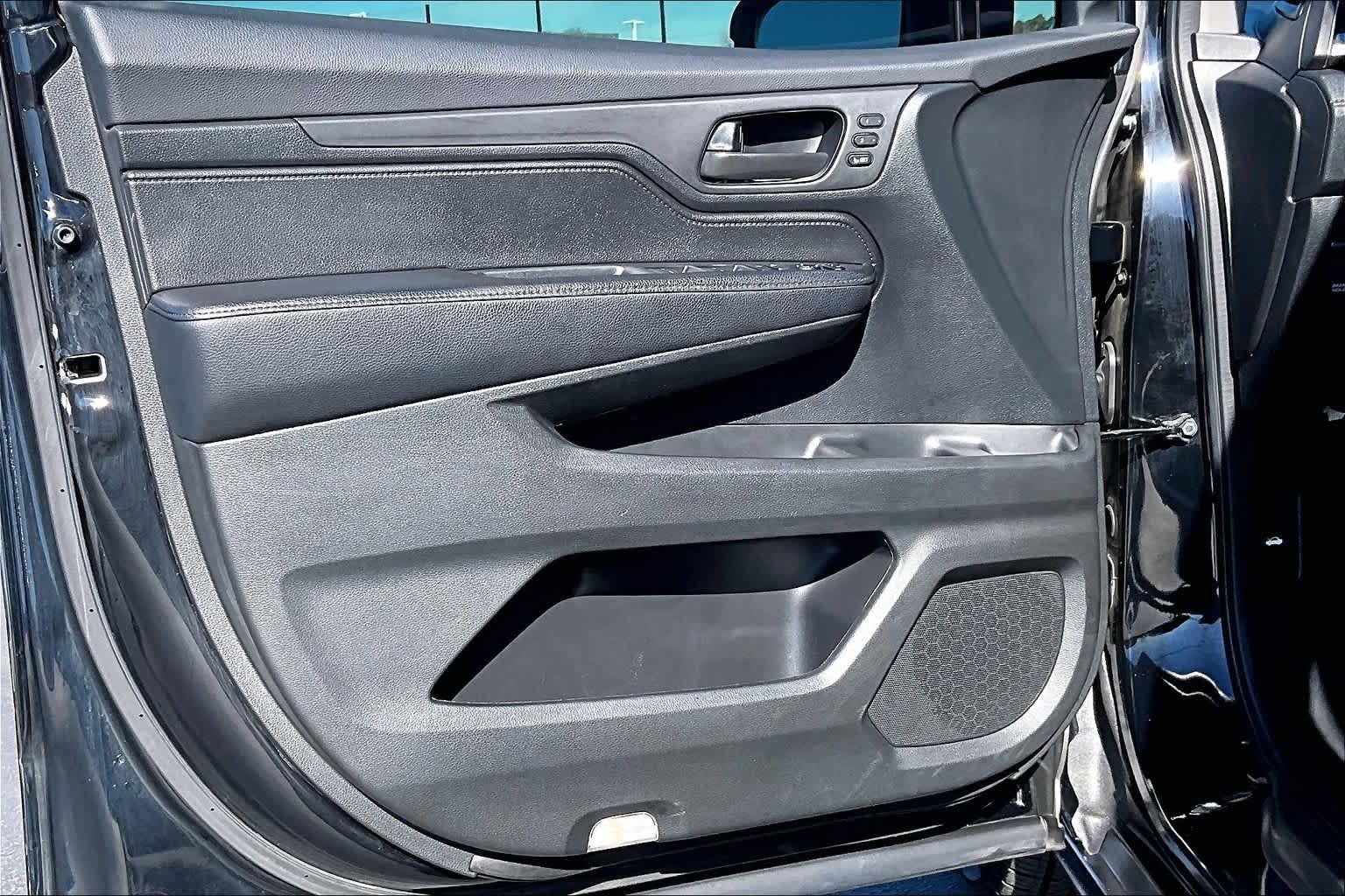 Used 2022 Honda Odyssey EX-L image 25