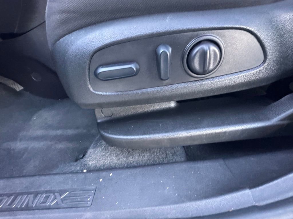 Used 2024 Chevrolet Equinox LT image 12