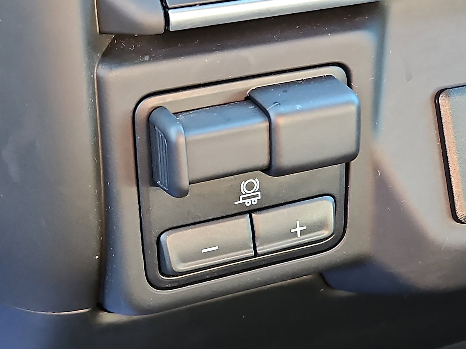 Certified 2022 Chevrolet Silverado 2500 Custom w/ Custom Value Package image 21