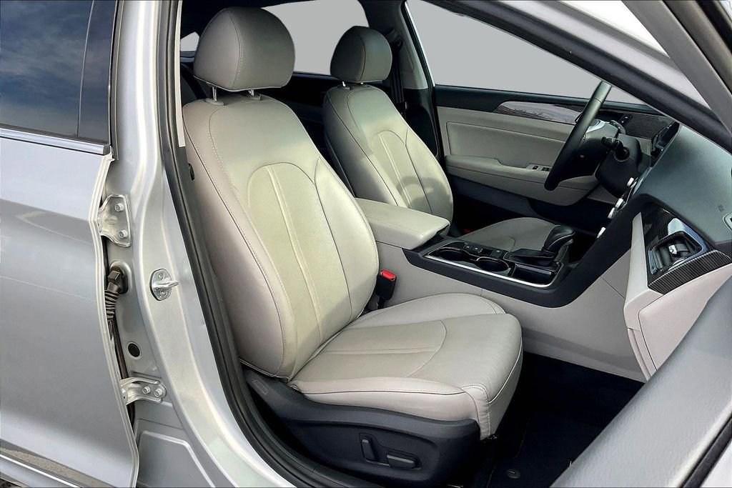 Used 2018 Hyundai Sonata Limited FWD image 28