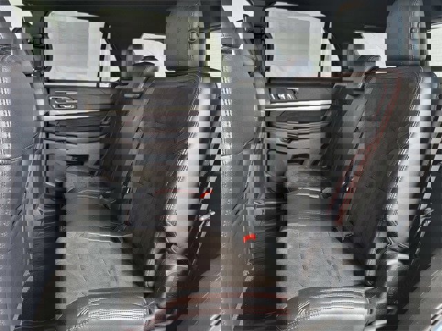 Certified 2019 Ford Explorer XLT w/ Equipment Group 202A image 21