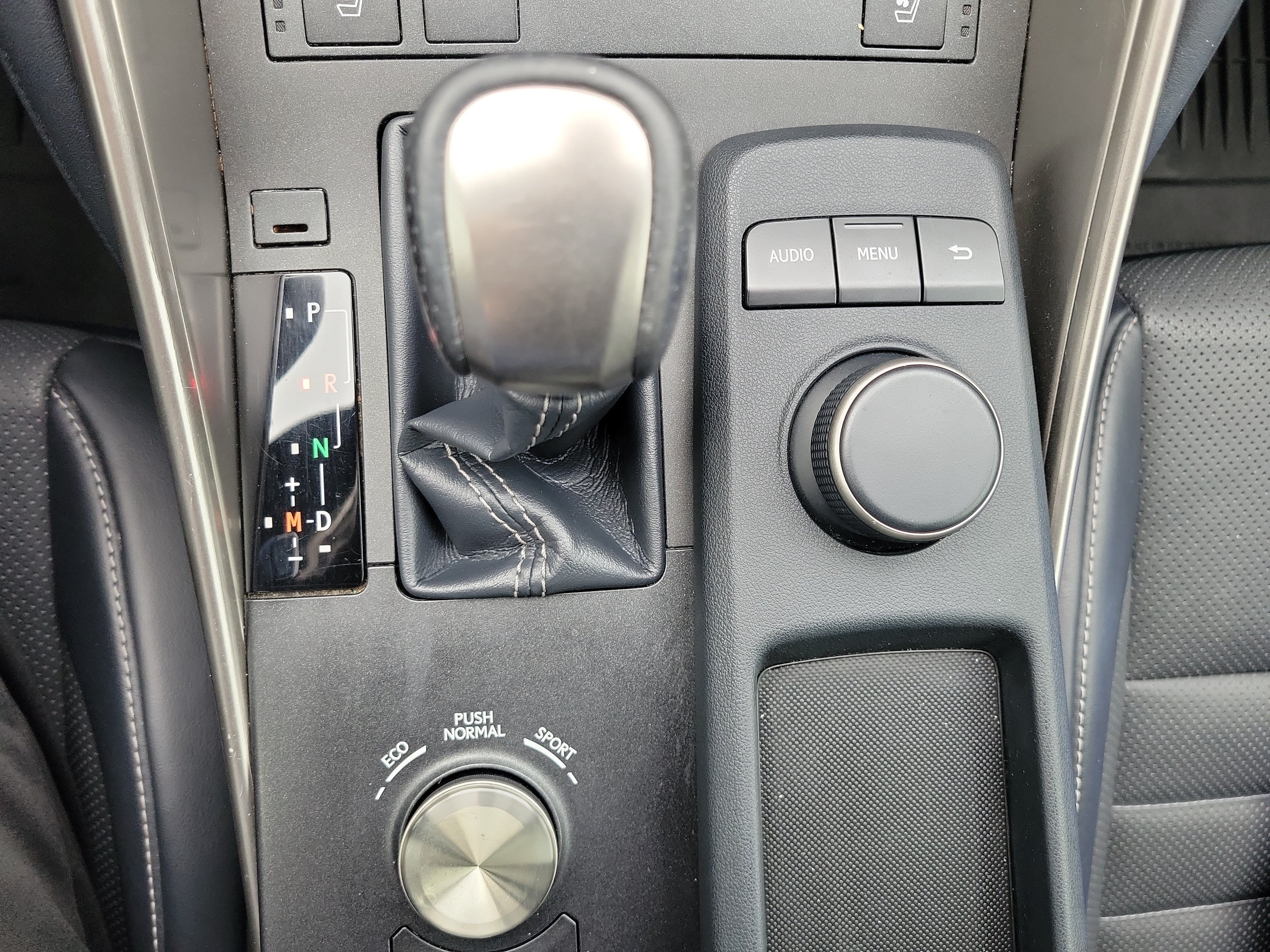 Used 2020 Lexus IS 300 F Sport w/ F Sport Package RWD image 29