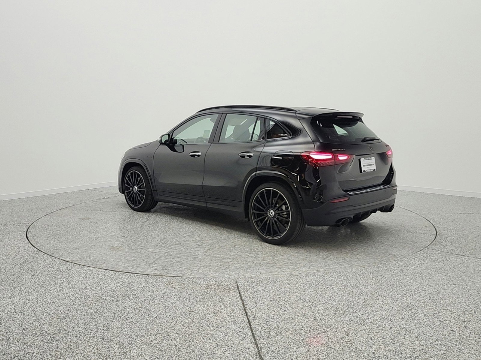 New 2026 Mercedes-Benz GLA 35 AMG 4MATIC image 7