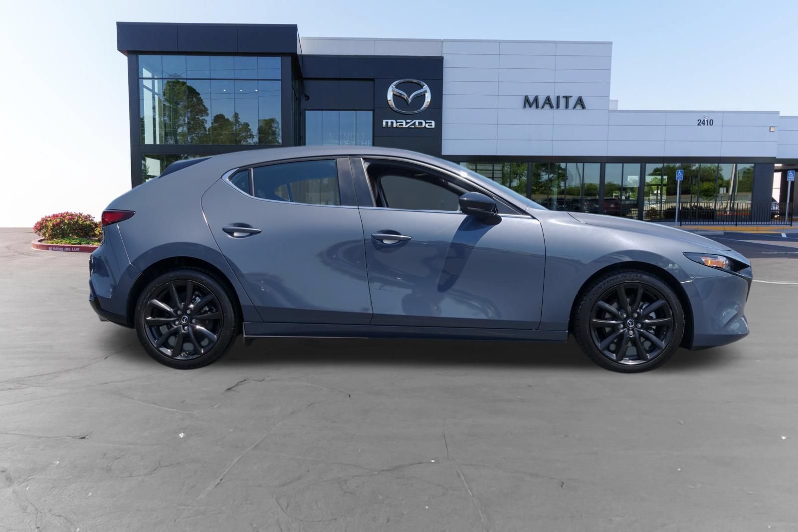Used 2024 MAZDA MAZDA3 s AWD/4WD image 2