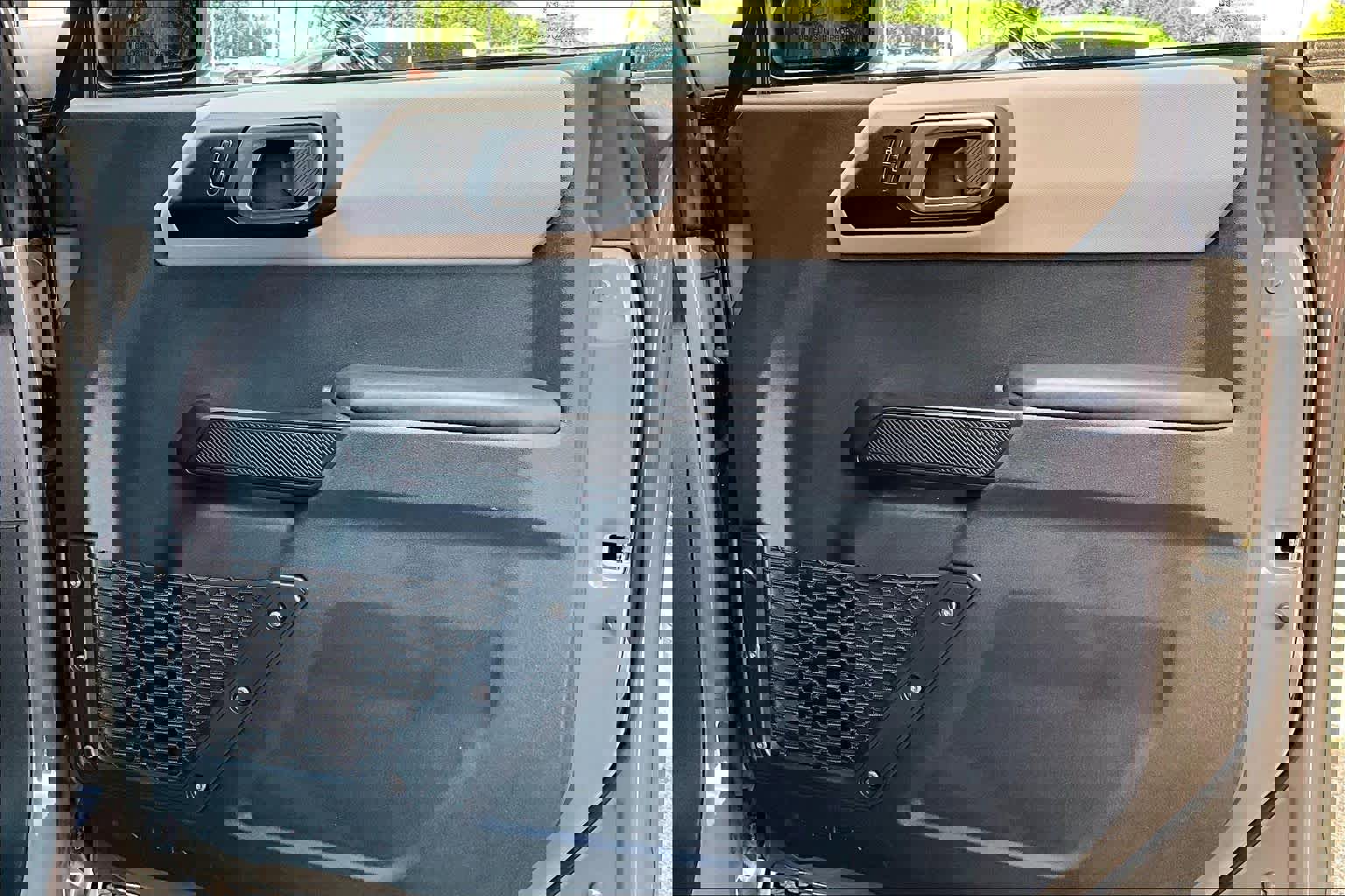 Used 2025 Ford Bronco Big Bend w/ Black Diamond Package image 29