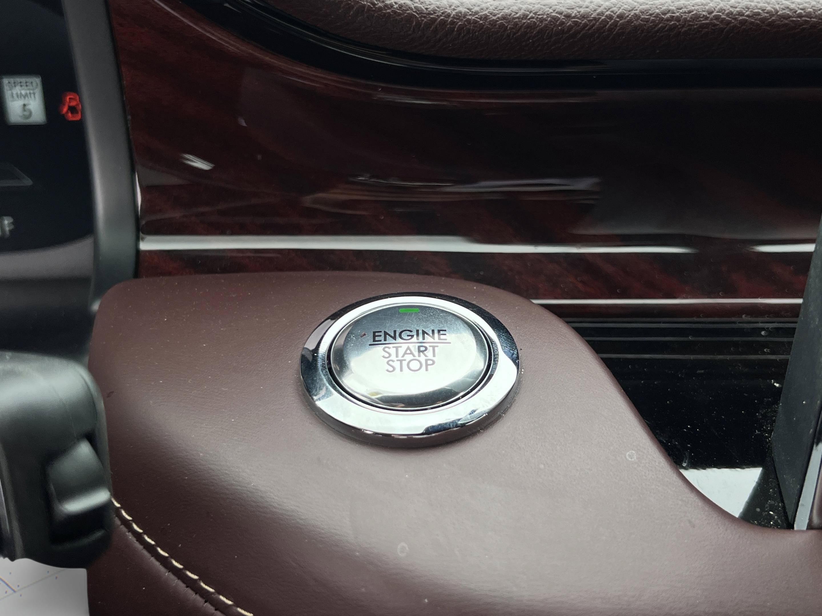 Certified 2024 Lincoln Aviator Black Label w/ Class IV Trailer Tow Package AWD/4WD image 35