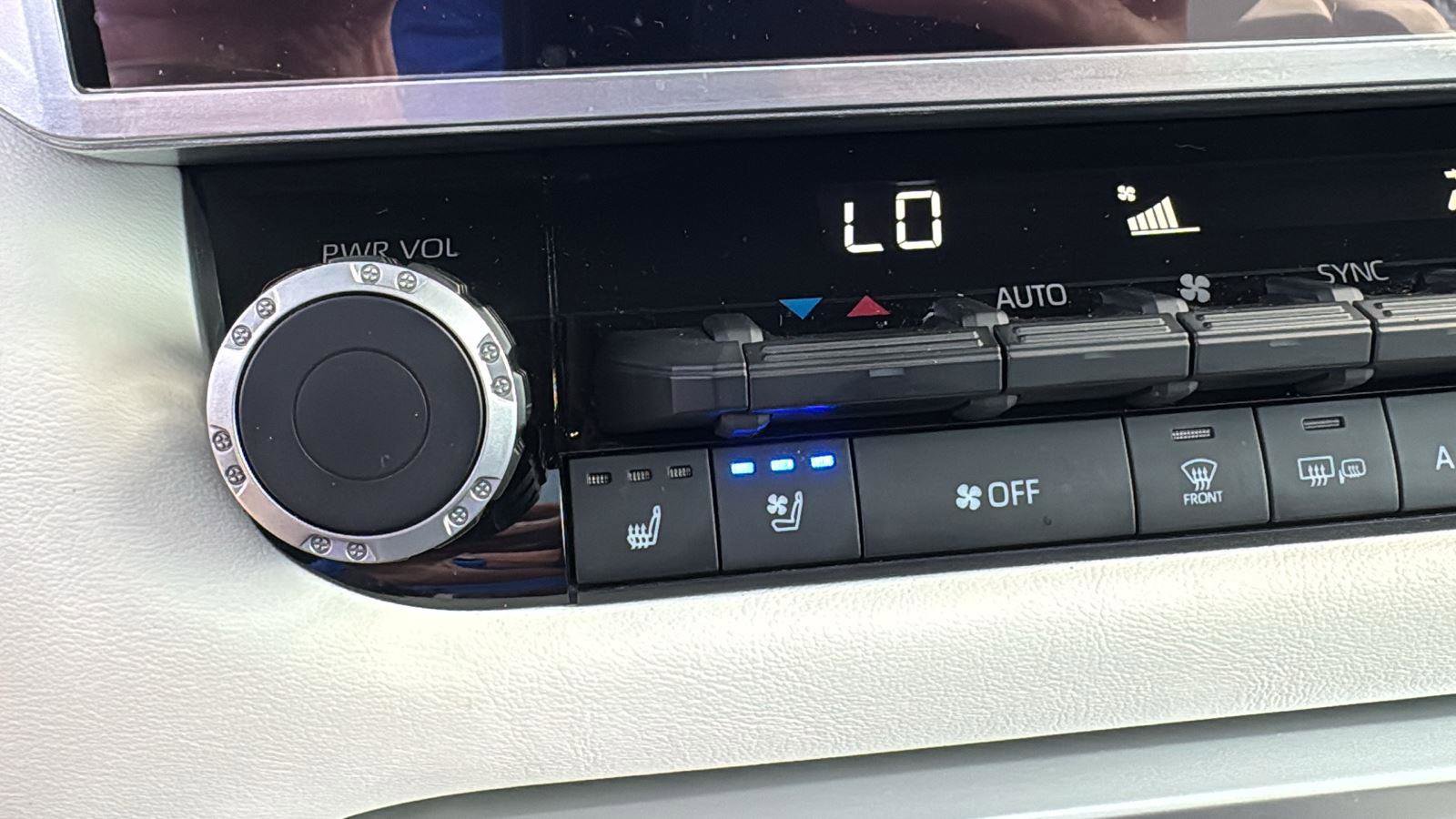 Used 2023 Toyota Tundra Capstone image 21