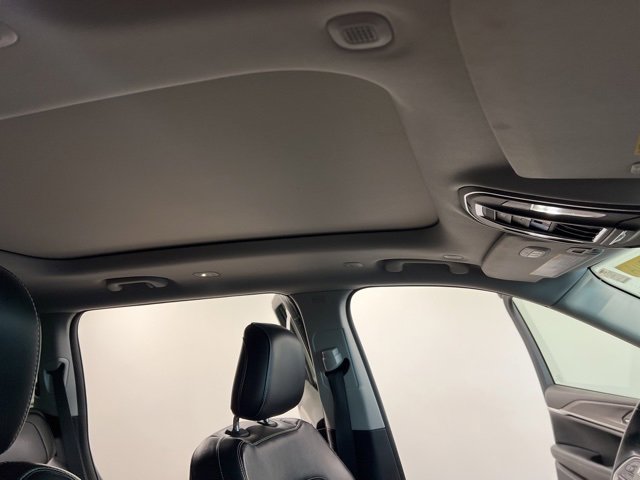 Used 2021 Jeep Grand Cherokee L Limited image 19