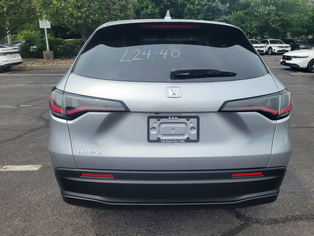 New 2026 Honda HR-V LX image 4