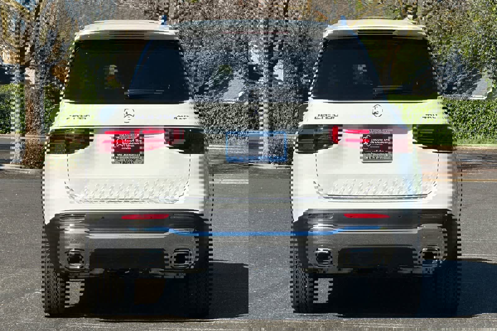 New 2026 Mercedes-Benz GLB 250 4MATIC image 4