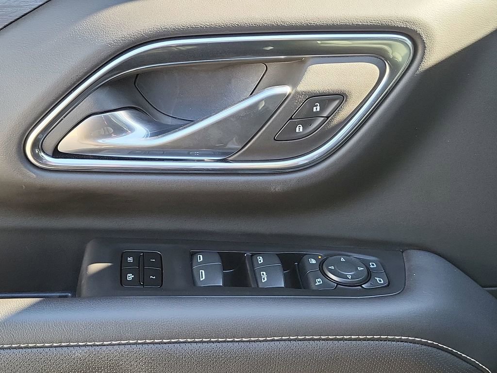 Certified 2024 GMC Yukon XL SLT w/ SLT Luxury Package image 23