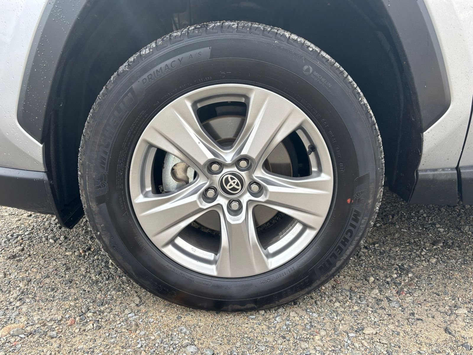 Used 2025 Toyota RAV4 XLE image 25