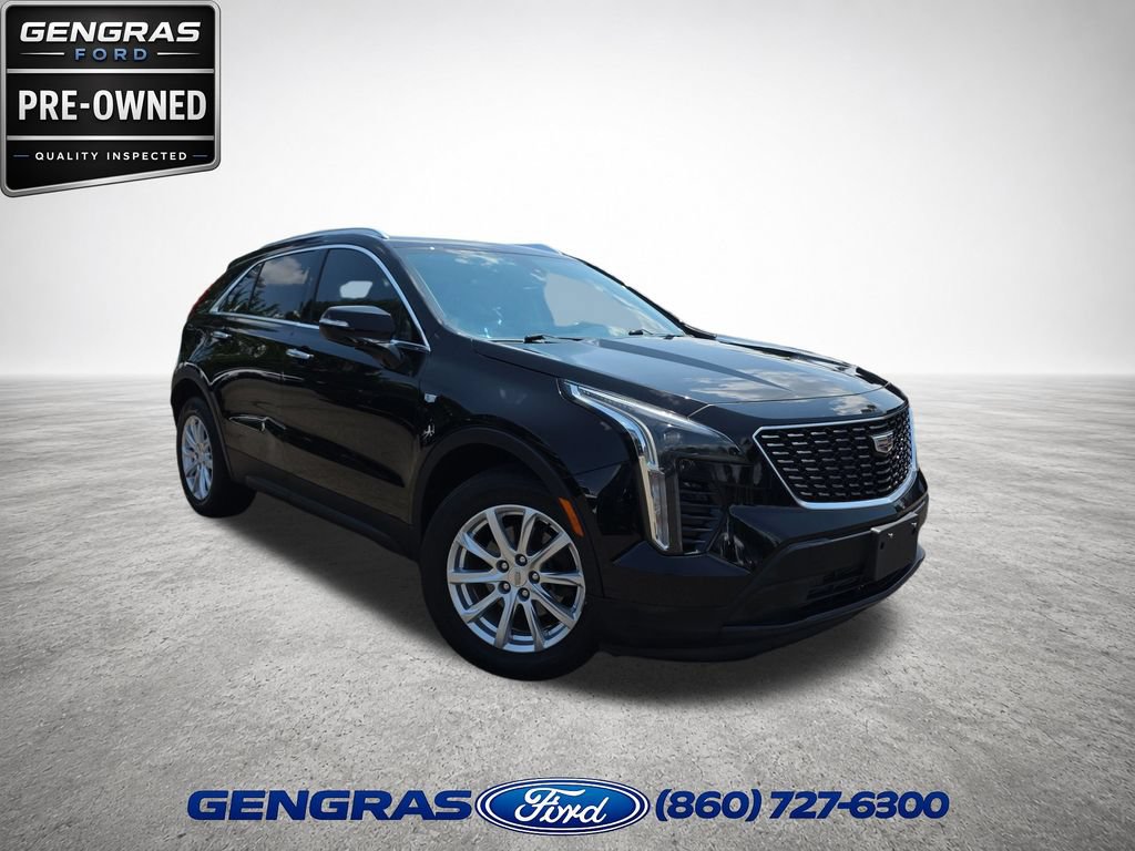 Used 2019 Cadillac XT4 Luxury w/ Cold Weather Package AWD/4WD image 1