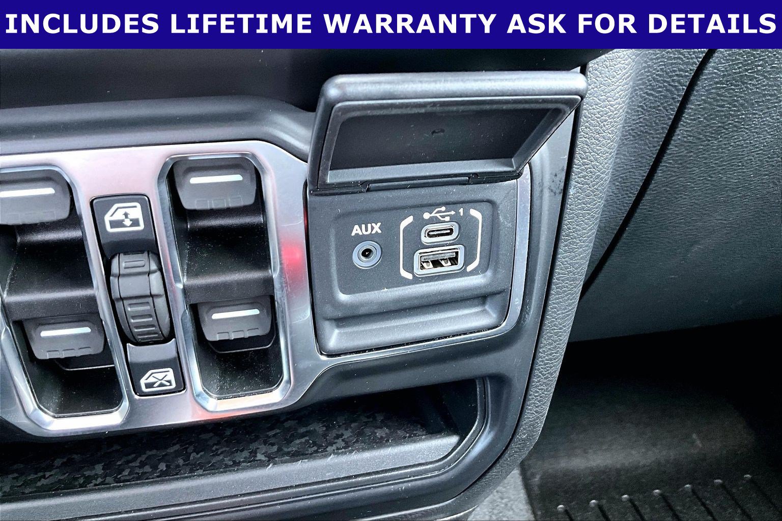 Used 2021 Jeep Gladiator Sport AWD/4WD image 27