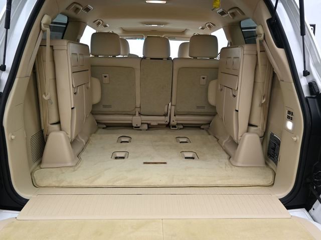 Used 2021 Lexus LX 570 4WD w/ Luxury Package image 18