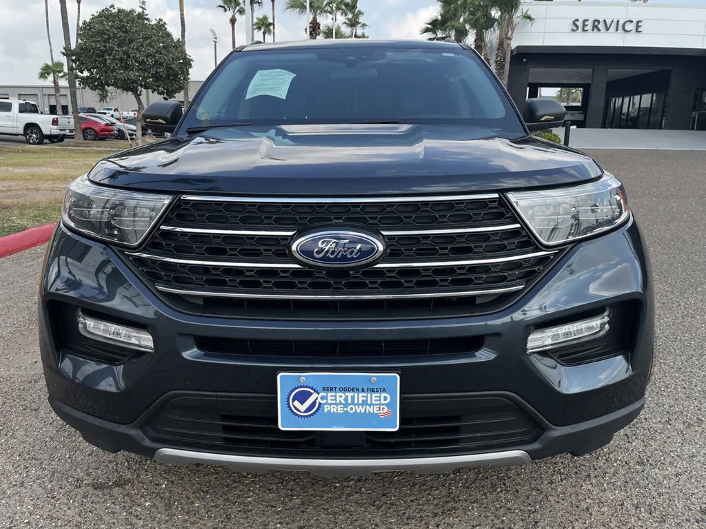 Used 2022 Ford Explorer XLT w/ Equipment Group 202A image 2