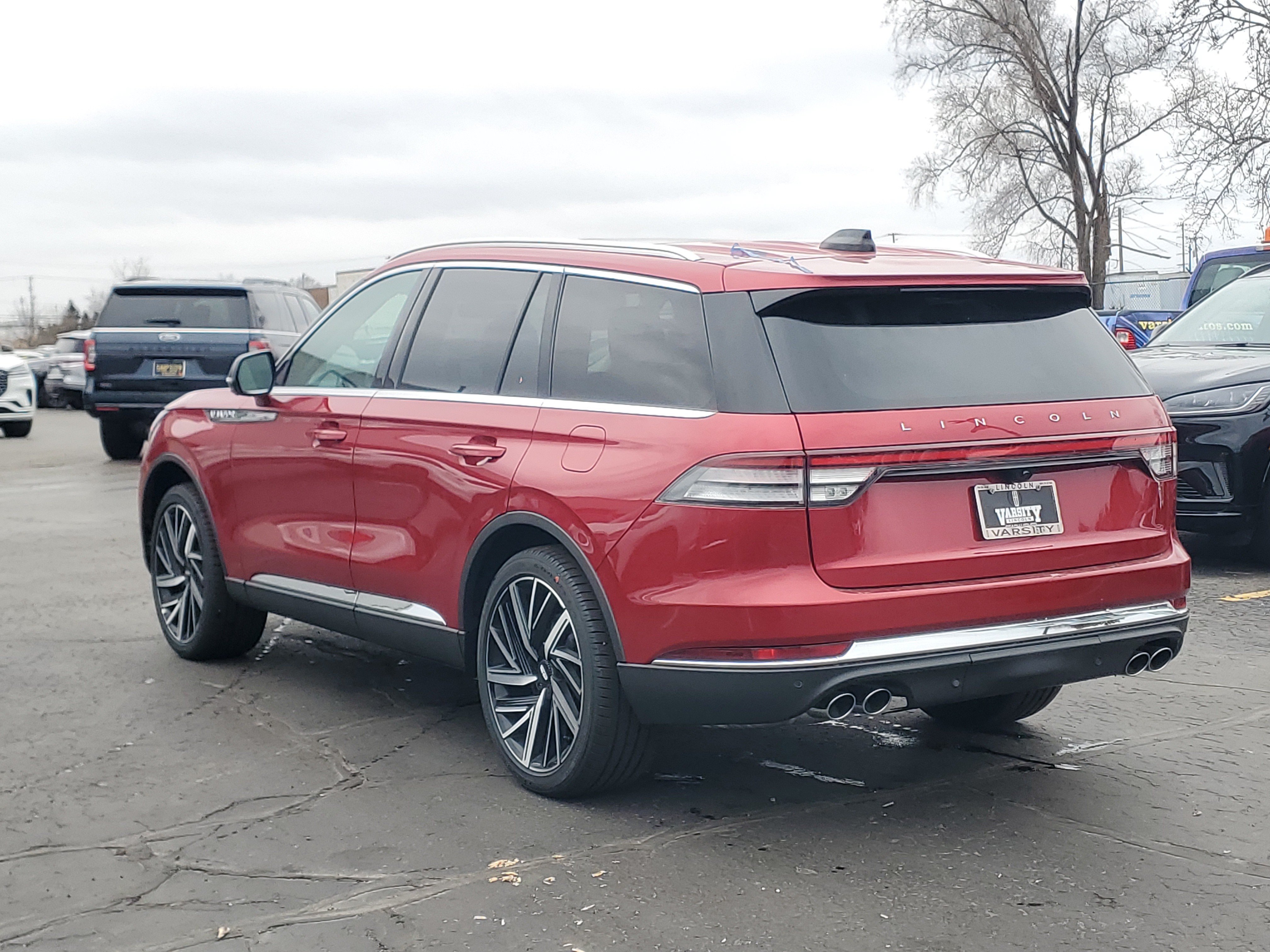 New 2026 Lincoln Aviator Reserve AWD/4WD image 3