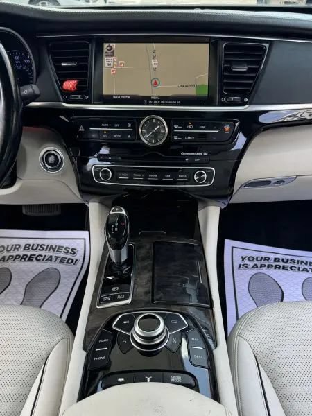 Used 2015 Kia K900 Luxury RWD image 31