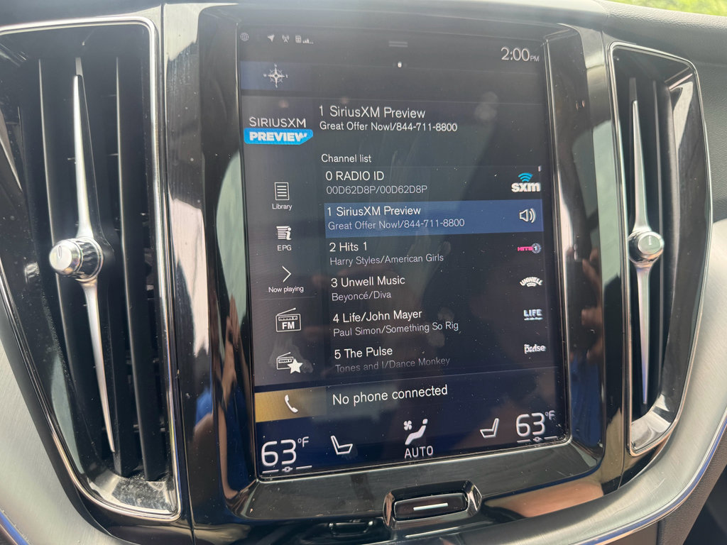 Used 2019 Volvo XC60 T5 Momentum w/ Multimedia Package AWD/4WD image 19