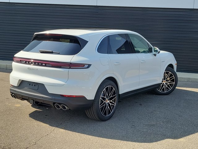 New 2026 Porsche Cayenne S AWD/4WD image 7
