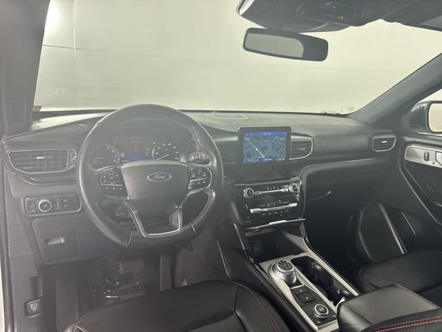Used 2023 Ford Explorer ST-Line AWD/4WD image 25