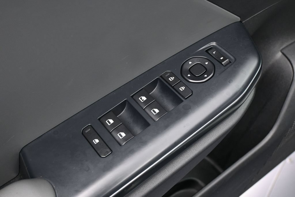 Used 2025 Kia K4 FWD image 13