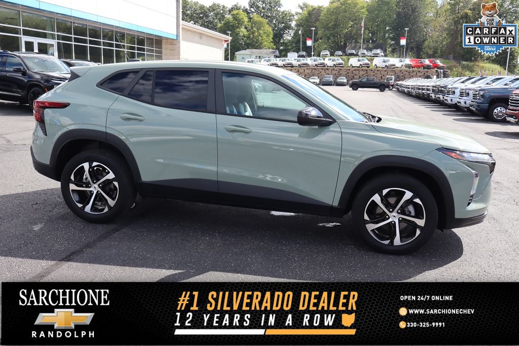 Used 2024 Chevrolet Trax RS w/ Driver Confidence Package FWD image 1