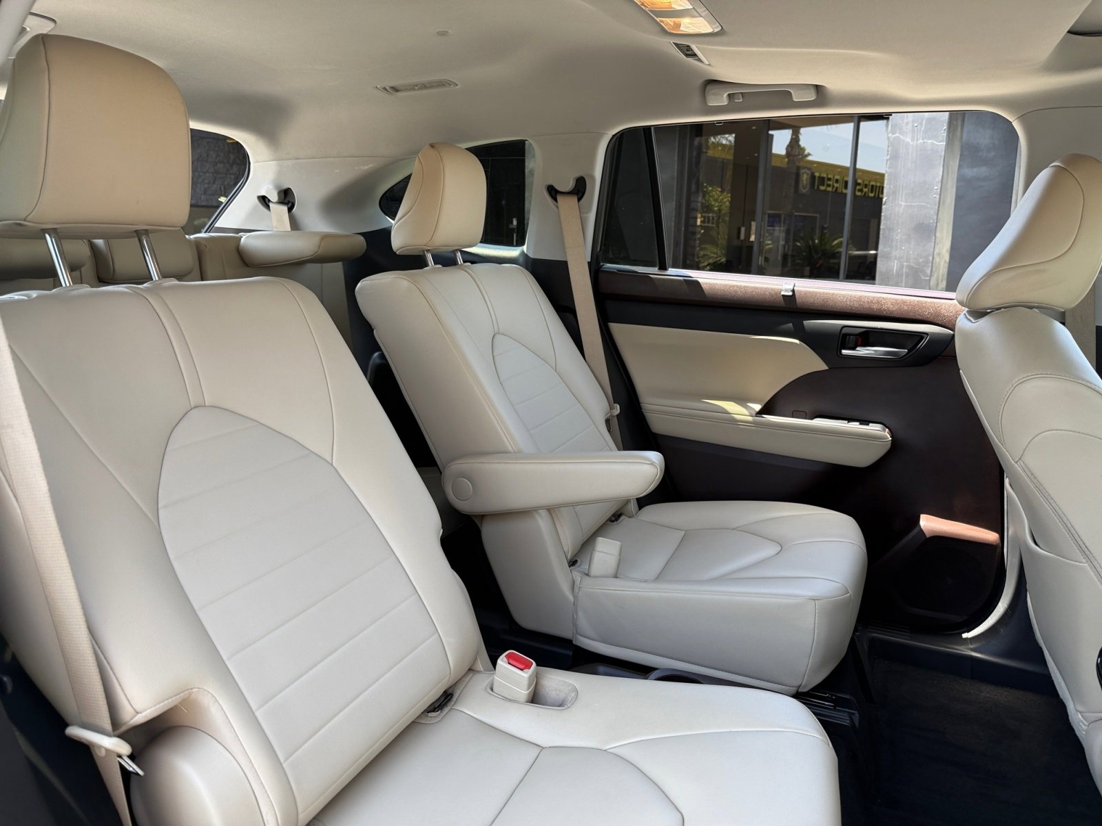 Used 2021 Toyota Highlander XLE image 21