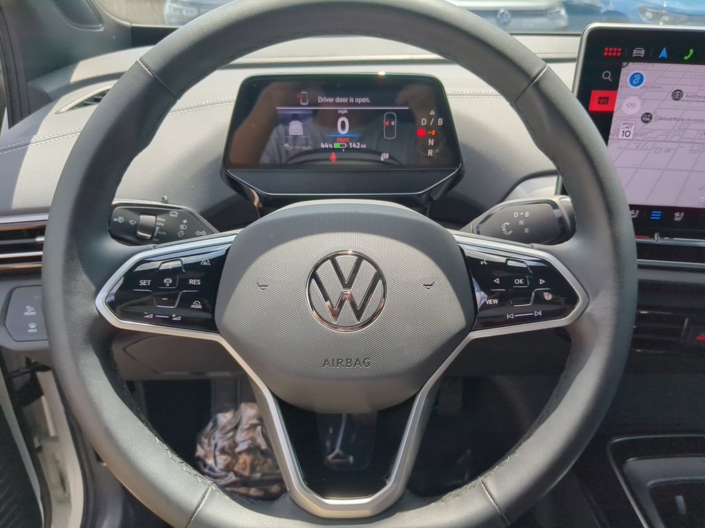 Certified 2025 Volkswagen ID.4 Pro S RWD image 32