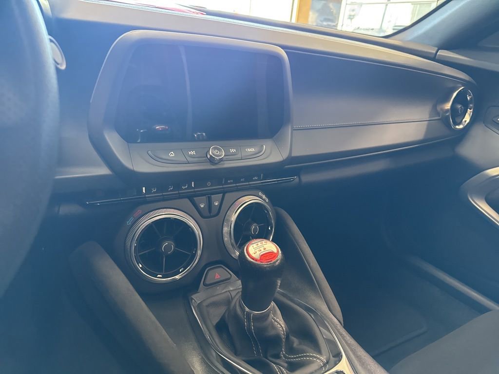 Used 2022 Chevrolet Camaro SS RWD image 10