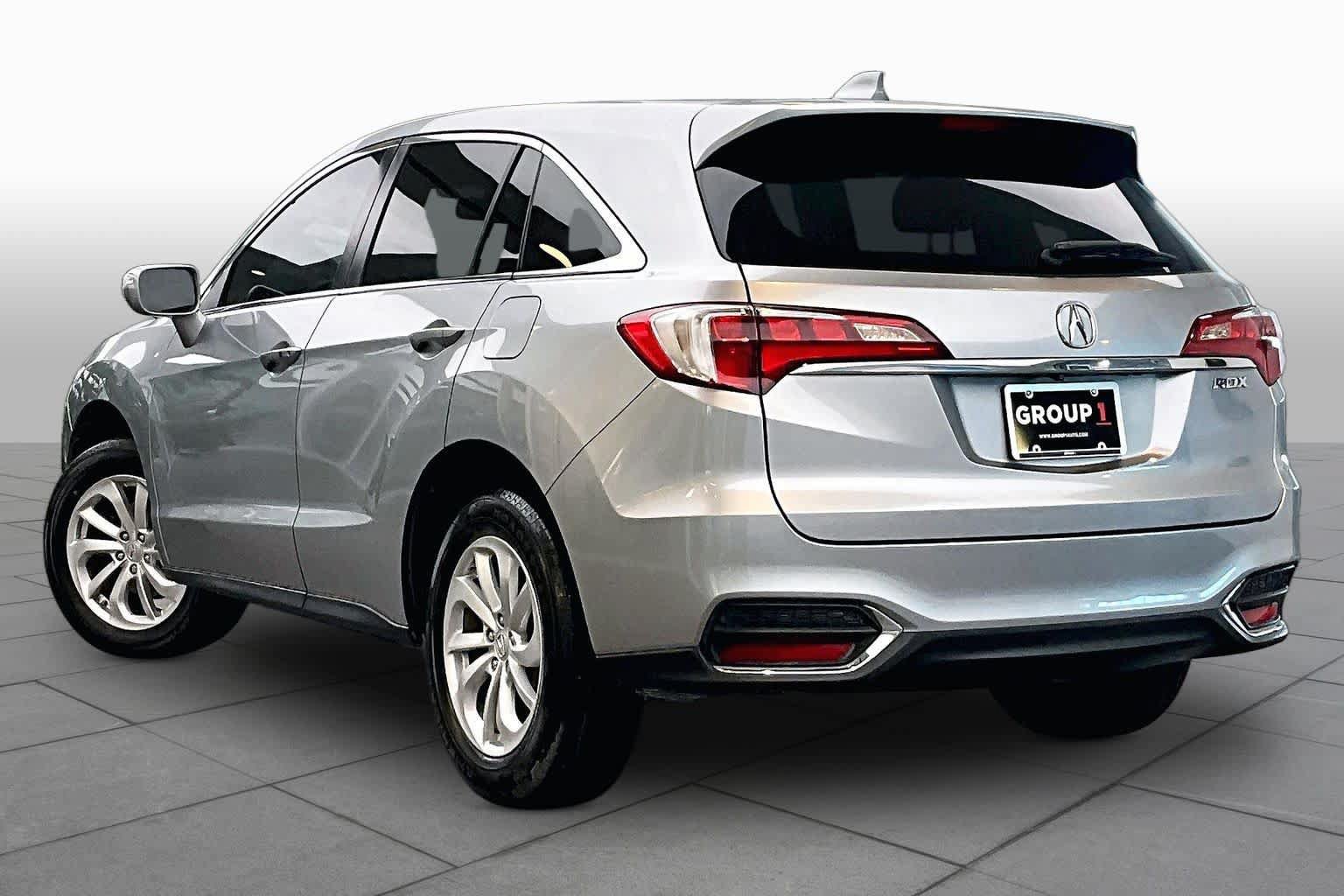 Used 2017 Acura RDX w/ Technology Package FWD image 11